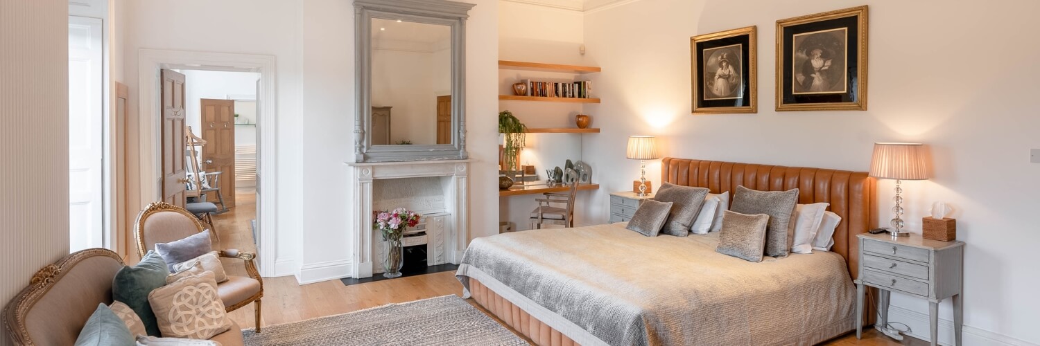 Can you stay in Hampton Court Palace? - Not quite, but close enough at Craven House Apartments